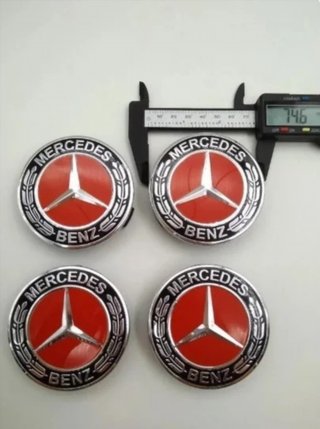 CENTRO DE RUEDA MERCEDES ROJO 75MM TAPABUJES