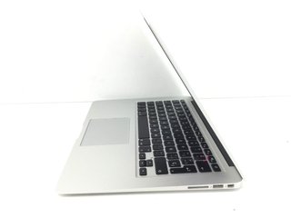 portatil apple apple macbook air core i5 1.8 13 (2017) (a1466)