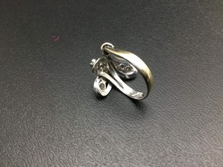 anillo oro 18k con piedra con circonita