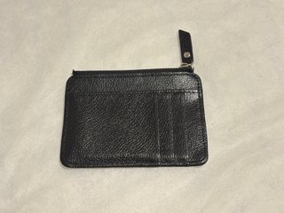 Monedero/tarjetero negro con cremallera
