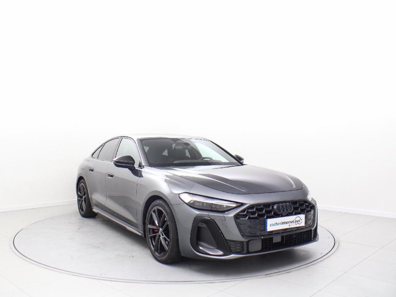 AUDI A5 2.0 PHEV E-HYBR QUA 220 BLACK LINE AVANT - foto 1