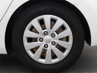 HYUNDAI i30 1.4 MPI BlueDrive 25 Aniversario