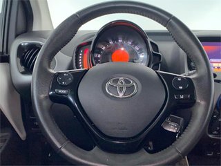 TOYOTA Aygo 70 x-play