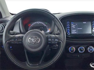 TOYOTA Aygo X Cross Play