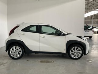 TOYOTA Aygo X Cross Play