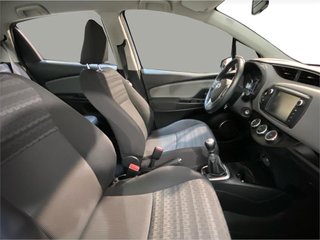 TOYOTA Yaris 1.3 Active