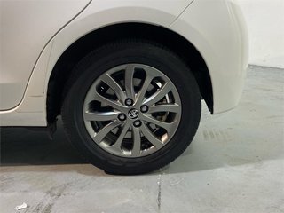 TOYOTA Yaris 1.3 Active