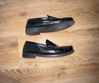 Zapatos negros tipo mocasín