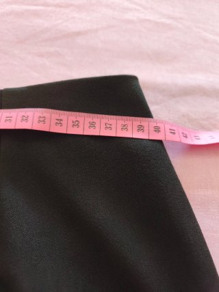 Falda midi tubo negra