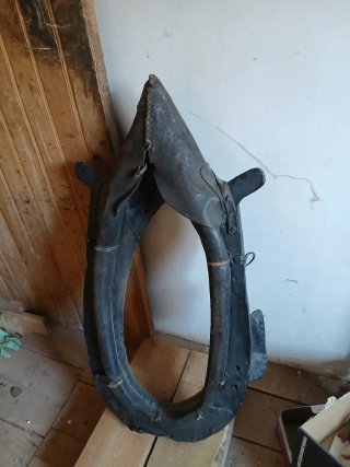 Collar de caballo antiguo