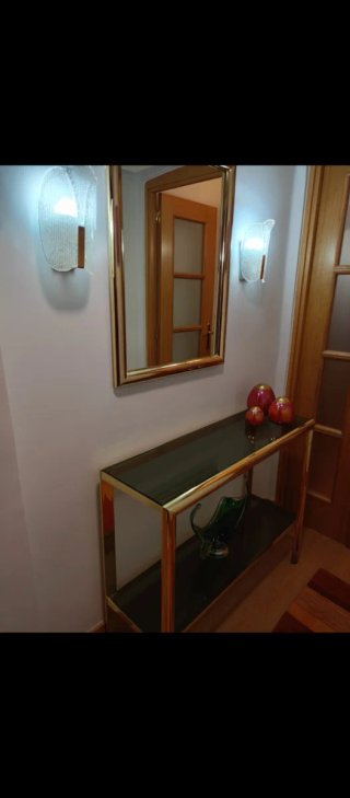 Recibidor consola con espejo dorado