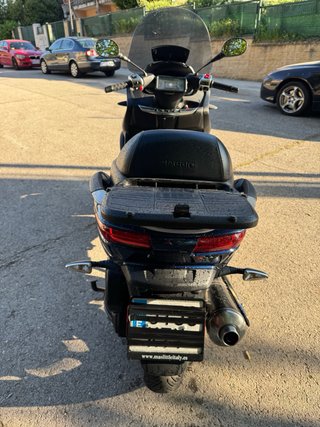 Piaggio 500 Maxi Scooter Azul