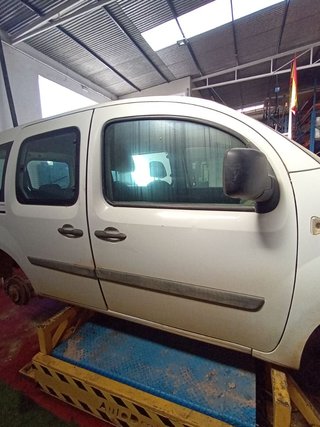 PUERTA DELANTERA DERECHA Renault Kangoo I (F/KC0)(2003->)