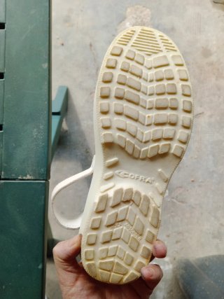 Scarpe antinfortunistiche COFRA