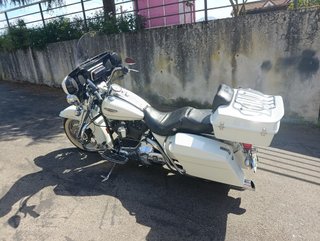 Harley Davidson Road King Blanca