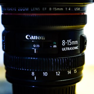 Objetivo Canon EF 8-15mm f/4L USM