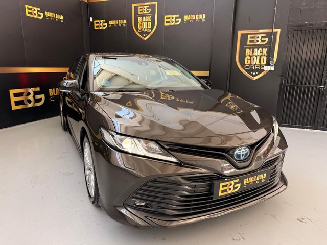 TOYOTA Camry 2.5 220H Advance