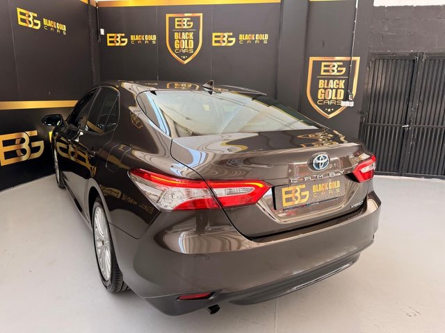 TOYOTA Camry 2.5 220H Advance