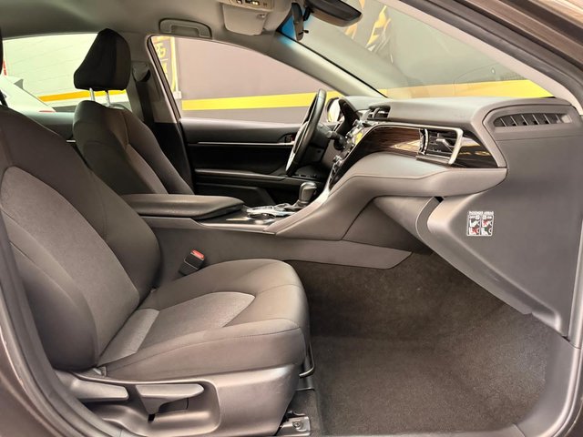 TOYOTA Camry 2.5 220H Advance