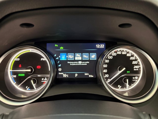 TOYOTA Camry 2.5 220H Advance