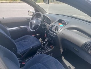 Peugeot 206 2002