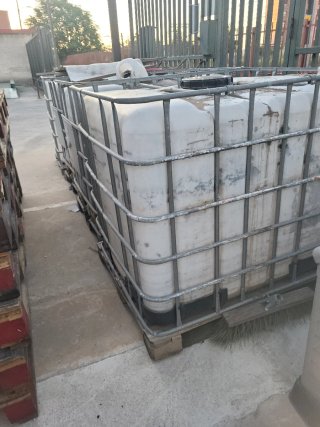 Depósitos de agua IBC 1000L
