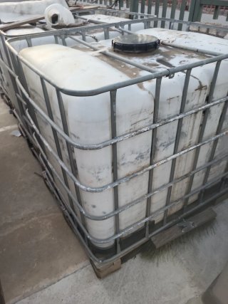 Depósitos de agua IBC 1000L