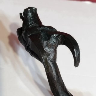 Antiguo dragón de forja