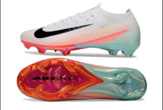 Botas de fútbol Nike Mercurial nuevas