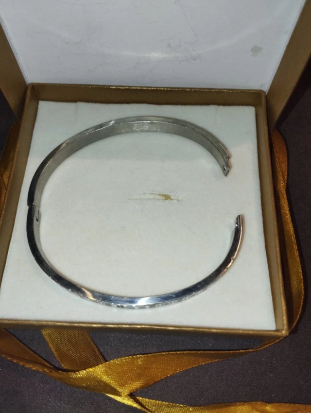 Pulsera inspirada en Gucci Plateada Cierre Invisib