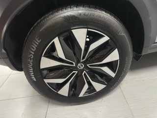 NISSAN Juke DIG-T 6MT N-Connecta
