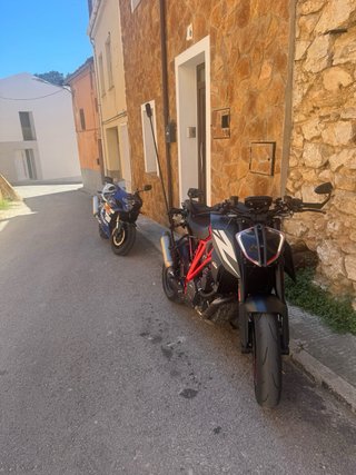 KTM 1290 Super Duke R Naked