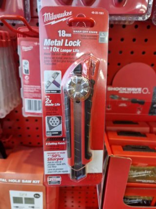 Cúter Milwaukee 18mm Metal Lock