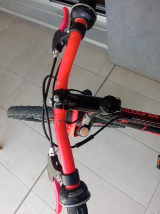 Bicicleta 24 pulgadas niños de 8 a 12 años.