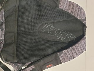 Mochila escolar Totto Skate + llavero