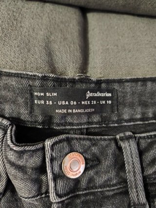 Shorts vaqueros negros Stradivarius mujer