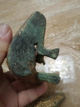Figuras antiguas de bronce