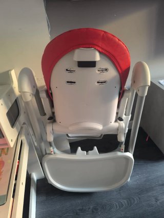 Trona Peg Perego Roja
