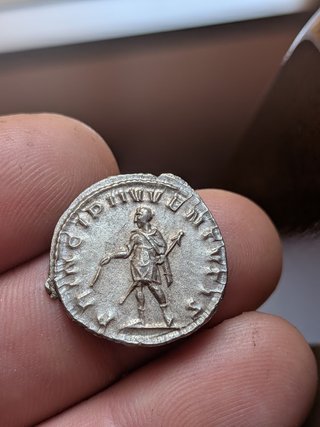 Antoniniano plata Herenio Etrusco