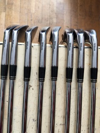 Set Hierros Wilson Deep Red ll Tour acero DG S300