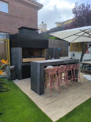 Barbacoa y campana exterior