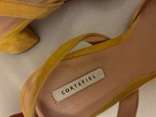 Zapatos amarillos Cortefiel cómodos