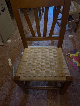 Sillas de madera tejidas