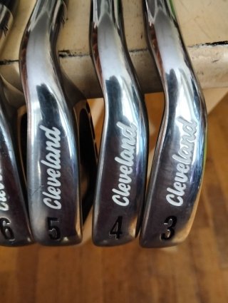 Set Hierros Cleveland Tour Action 7 DG R300 3/P