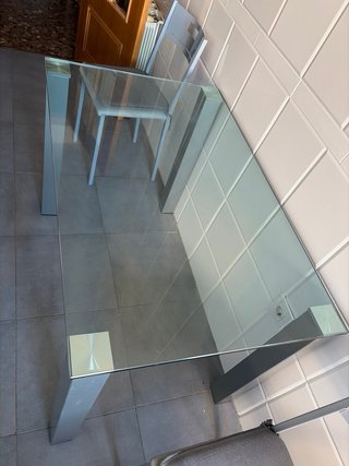 Mesa de cocina cristal y metal + 3 sillas conjunto