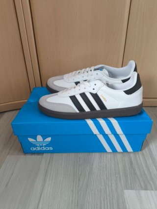 Adidas Samba Blancas y Negras