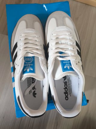 Adidas Samba Blancas y Negras