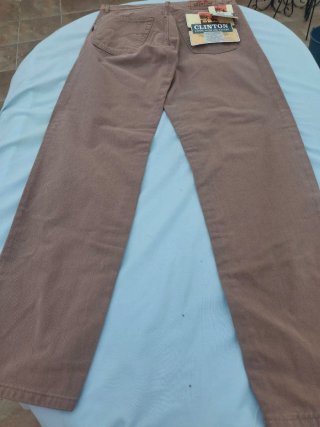 Pantalón hombre T44 con etiquetas. VER medidas