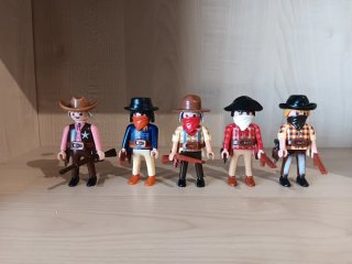 Playmobil Western Figuras Sheriff y 4 bandidos.