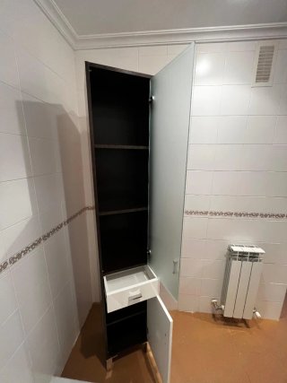 Mueble auxiliar baño madera y cristal